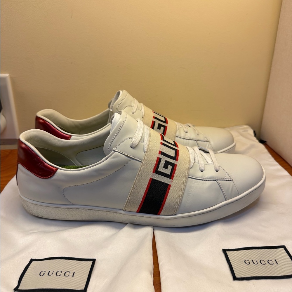 Gucci Cream and White Logo Sneakers - Picture 7 of 9